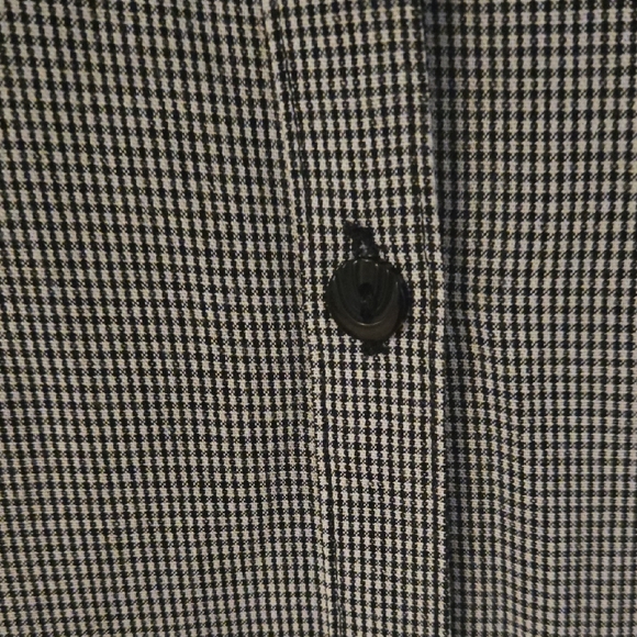 Christopher & Banks Buttondown Size Xl - Picture 5 of 5
